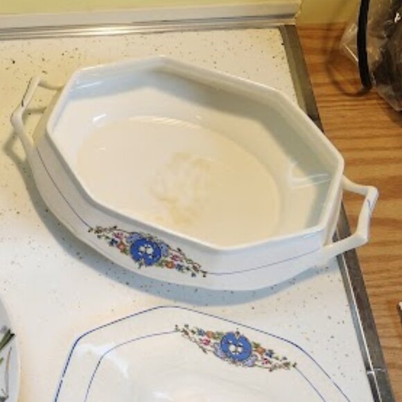 Vintage Martha Washington Covered Floral Vegetable Dish French China - Picture 2 of 6